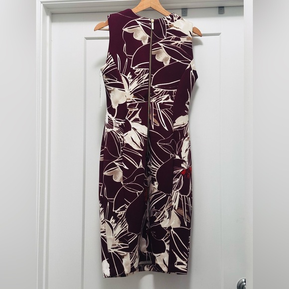 🌺 NWT! Maroon, Tan, & Beige CALVIN KLEIN Floral Sleeveless Sheath Dress -Size 12 - Picture 2 of 7